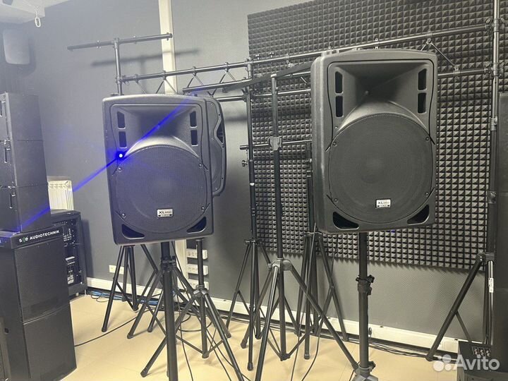 Акустическая система активная