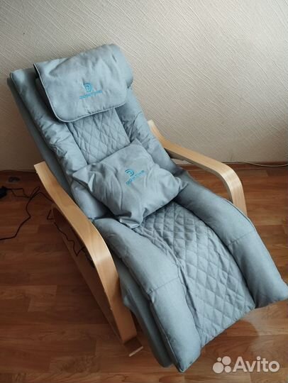 Кресло-качалка массажное новое
