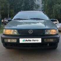 Volkswagen Passat 2.0 MT, 1996, 313 000 км, с пробегом, цена 140 000 руб.