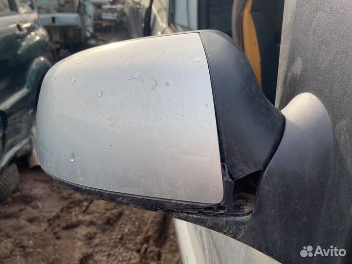 Правое боковое зеркало Ford Fusion