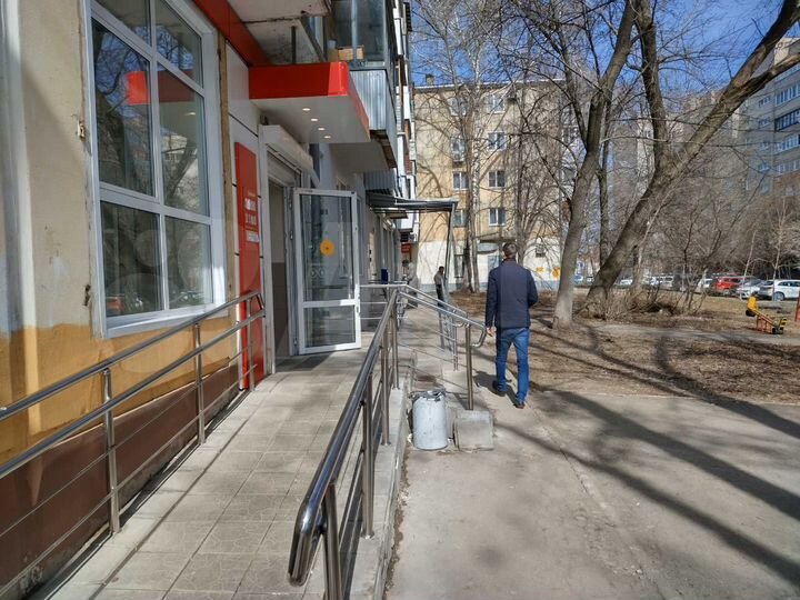 Торговая площадь, 93 м² с арендатором