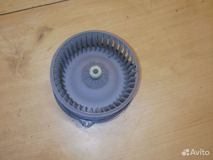 Вентилятор печки toyota rav4 xa 20