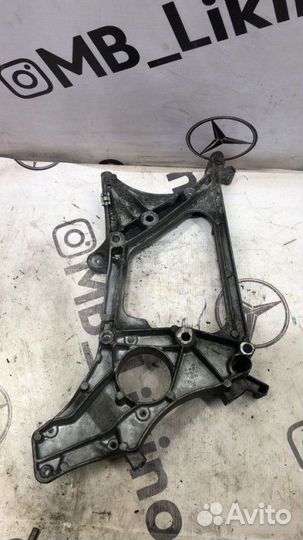 Кронштейн двигателя Mercedes-Benz E-Класс W212