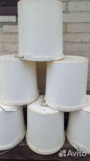 Ведра,тазы,кастрюли, бидоны и другая посуда