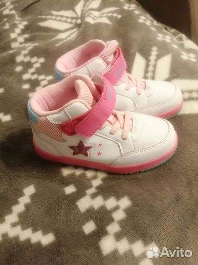 Кроссовки для девочки 27 размер кожаные