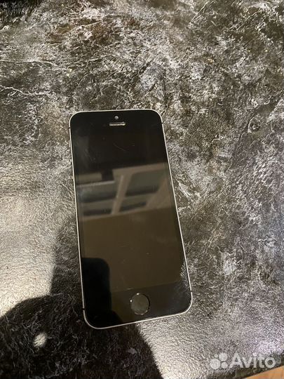 Телефон iPhone 5s