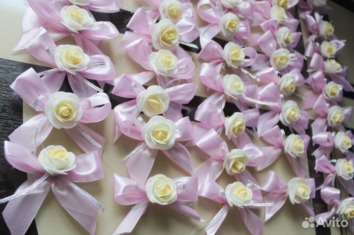 Свадебные аксессуары,бутоньерки, браслет