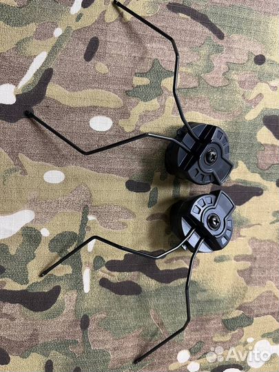 Держатель наушников