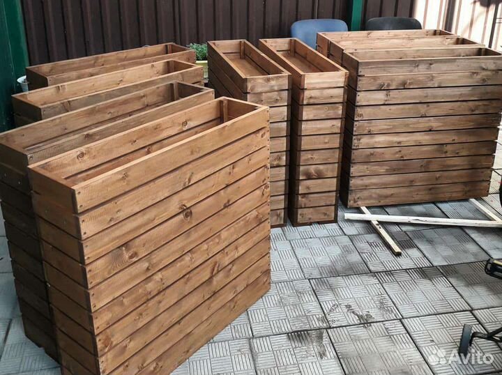 Уличный ящик для цветов и композиций