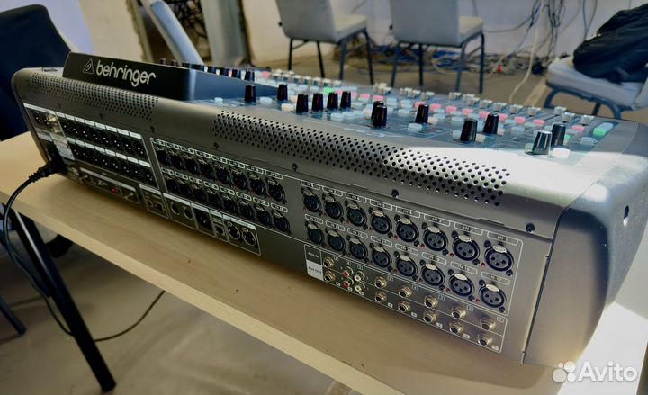 Behringer X32 цифровой микшерный пульт