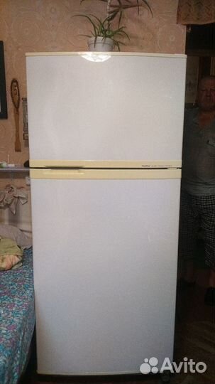 Холодильник GoldStar