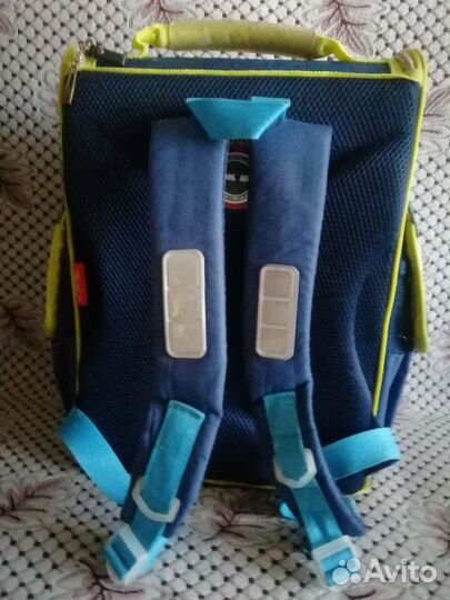 Школьный рюкзак