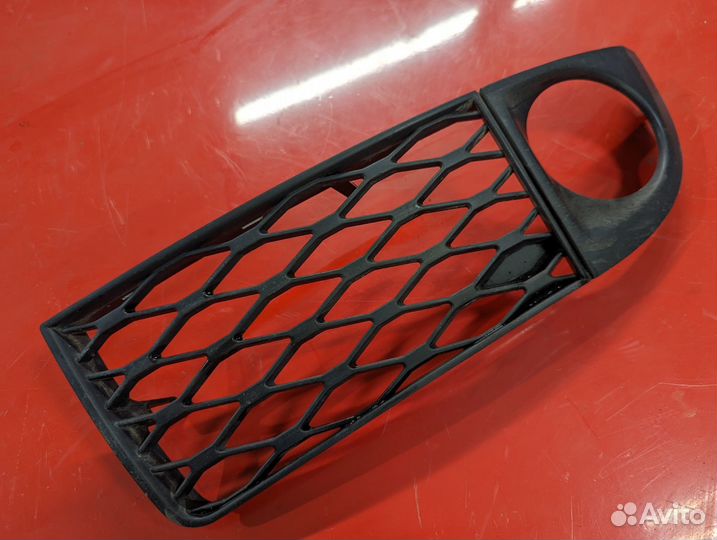 Решетка в бампер левая Audi Allroad C5