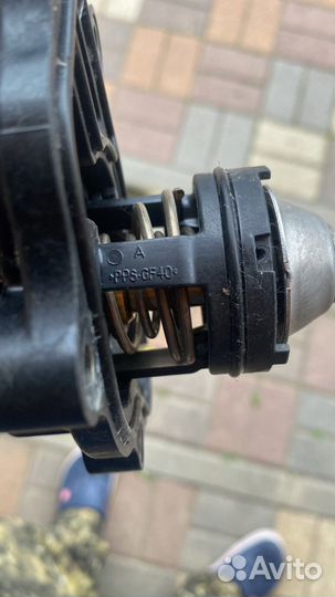 Термостат новый