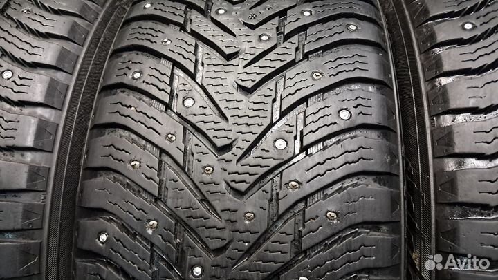 Nokian Tyres Hakkapeliitta 8 SUV 255/55 R19 111T