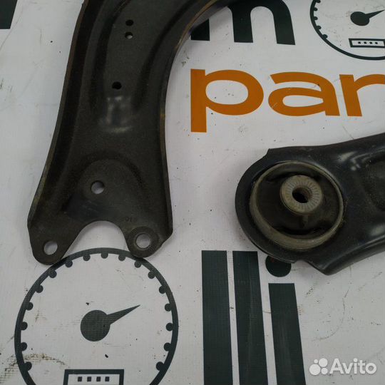 Рычаг подвески передний левый Volkswagen Tiguan 2