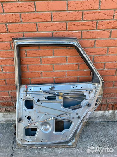 Задняя правая дверь LADA Priora, 2110, 2112
