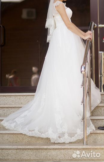 Свадебное платье б/у