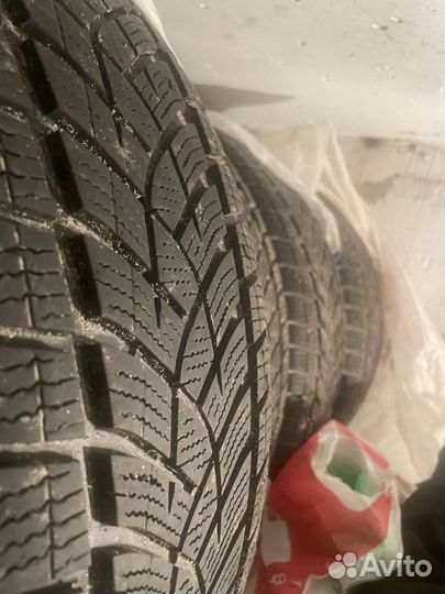 Goodyear UltraGrip Ice SUV 225/55 R18 102T