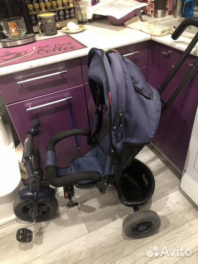 Детский велосипед трехколесный с ручкой