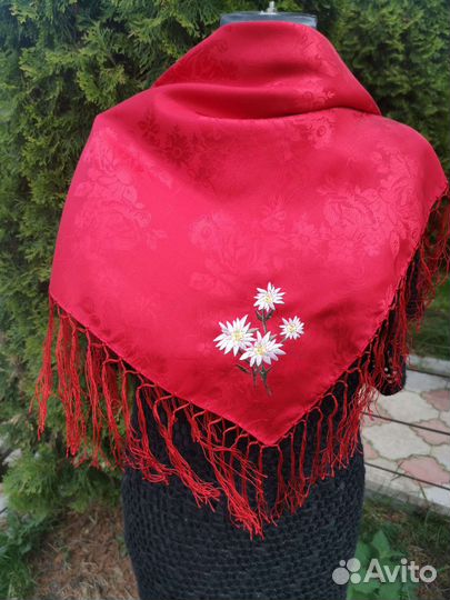 Шёлковый платок с кистями Эдельвейс