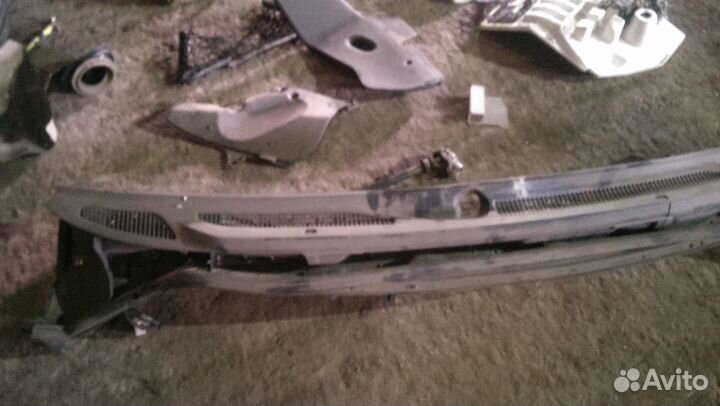 Жабо Lexus LX570 крузер 200 под ремонт