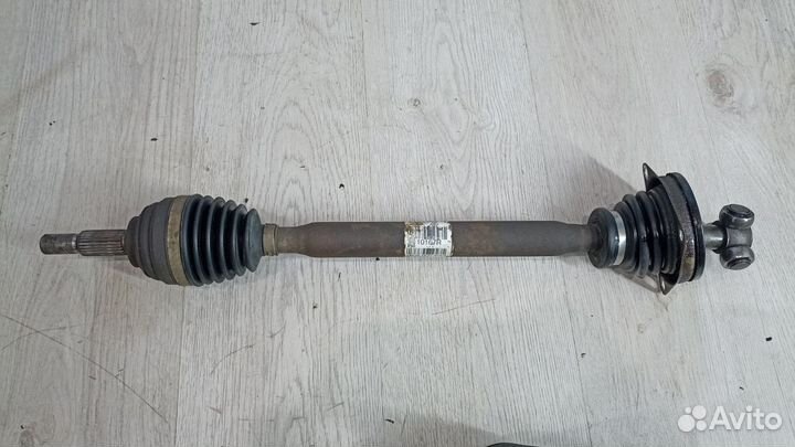 Привод подвески колеса Nissan almera G15 Лев