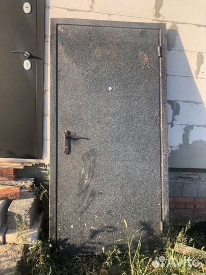 Дверь входная металлическая