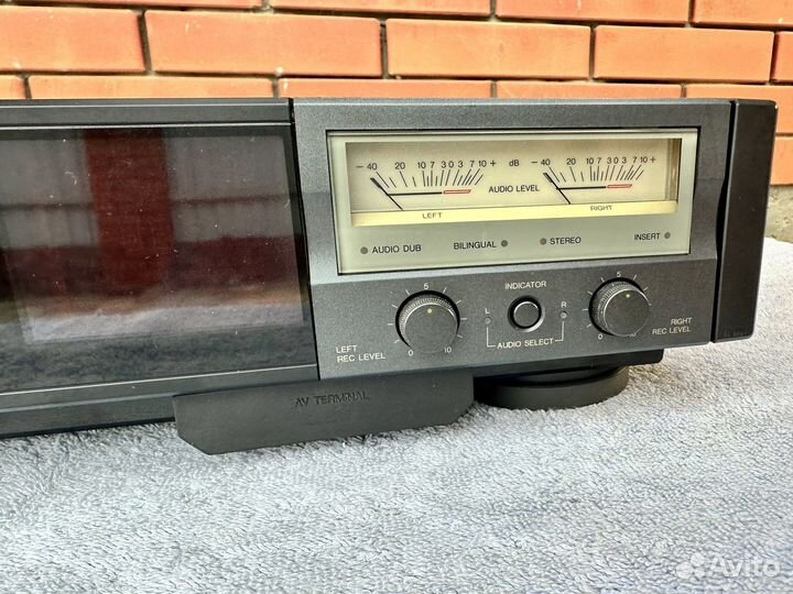 Видеомагнитофон Panasonic NV-FS 65