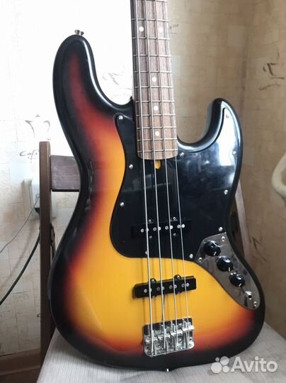 Бас гитара Япония Fender jazz bass squier