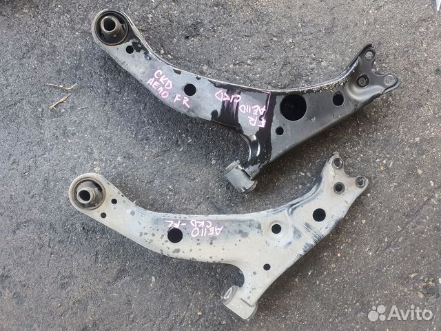 Рычаг перед лево c Toyota Corolla Spacio AE111N 4A