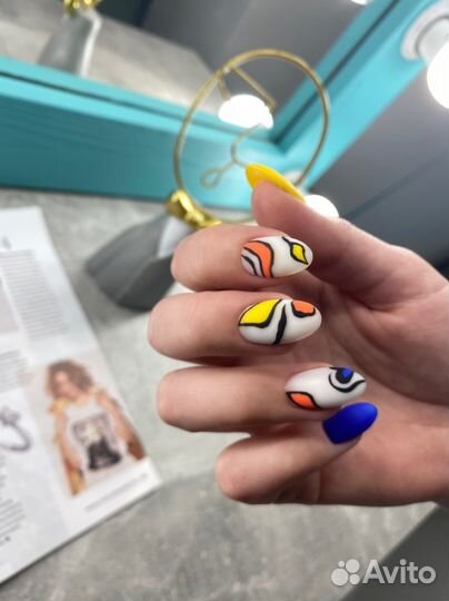 Маникюр/педикюр/наращивание ногтей