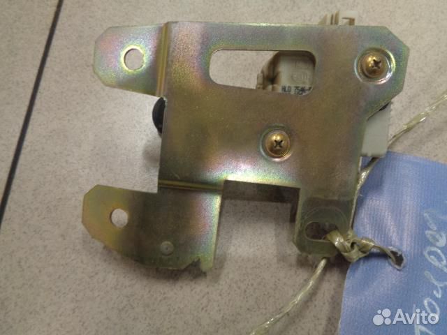 Активатор замка багажника Volkswagen Touareg 2002