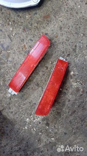 Nissan juke отражатель правый