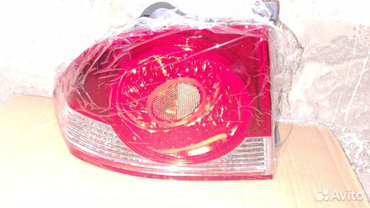 Задний левый фонарь honda civic 4D