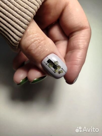 Маникюр, педикюр