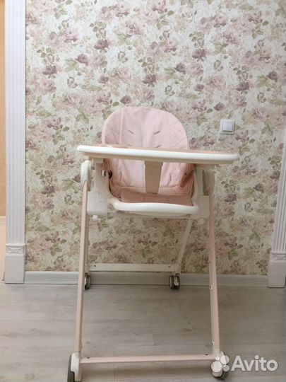 Детский стульчик для кормления