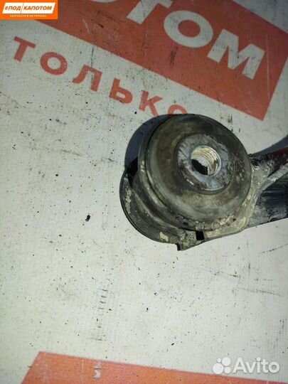 Рычаг передний правый нижний Volkswagen Tiguan