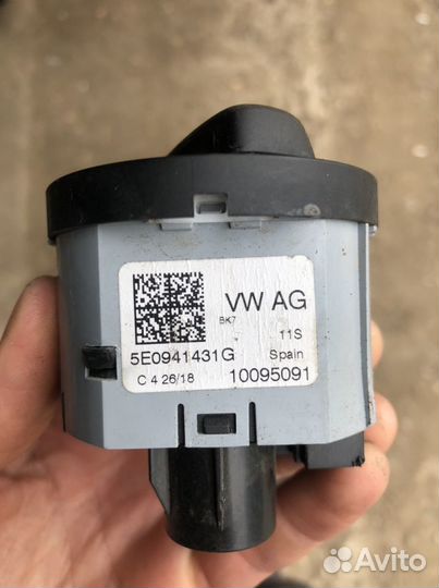 Переключатель света skoda rapid 2018