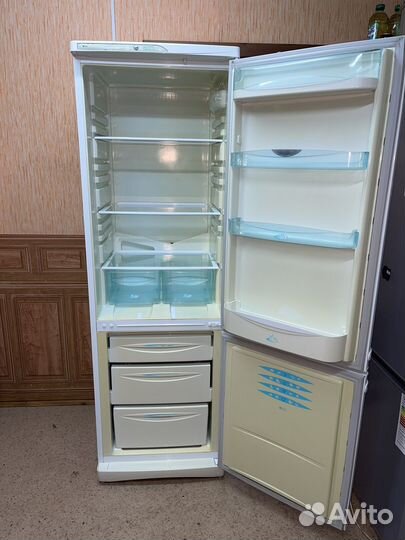 Холодильник Stinol, чистый, рабочий