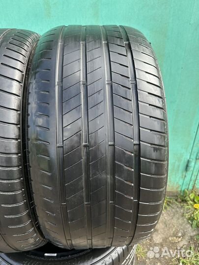 Bridgestone Alenza Sport 275/45 R20 и 305/40 R20