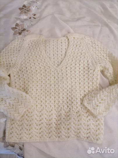 Свитера женские