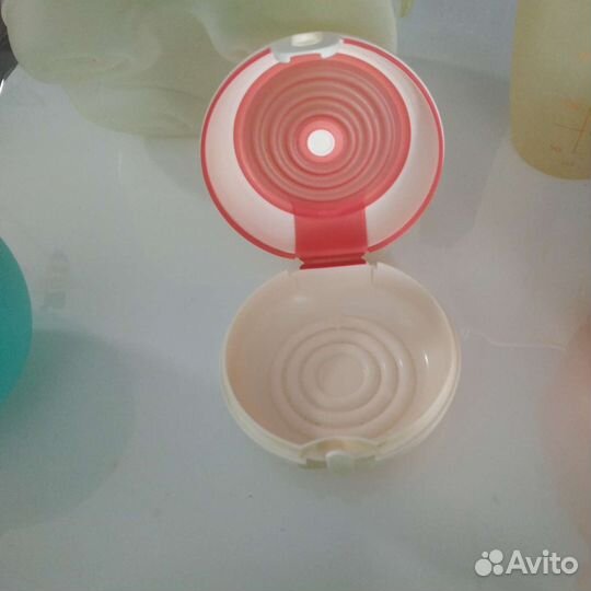 Кухонные контейнеры и ланч боксы Tupperware