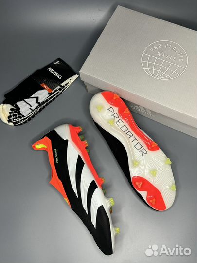 Футбольные бутсы adidas predator