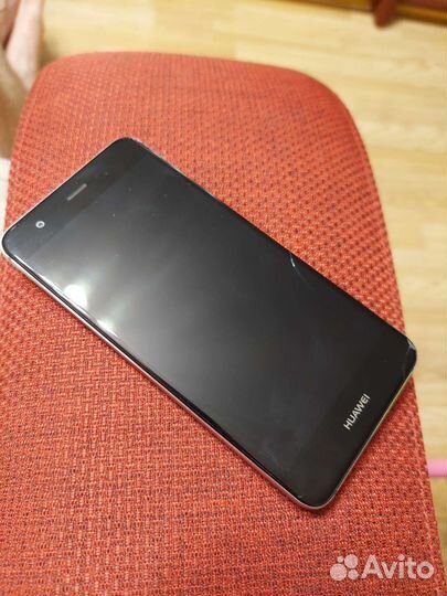 Телефон Huawei nova