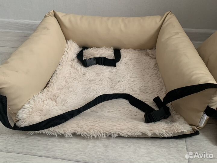 Лежанка для животных в машину