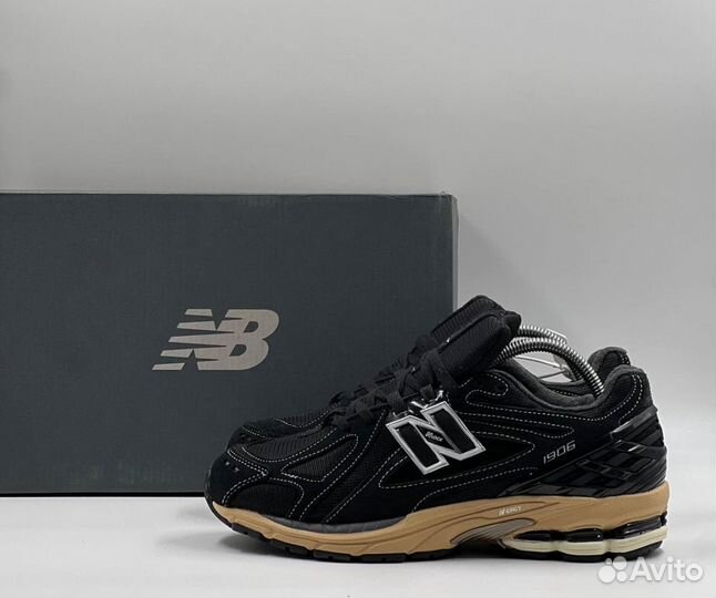 Кроссовки New Balance 1906R