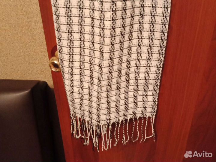 Шарф длина 193 см, ширина 55 см