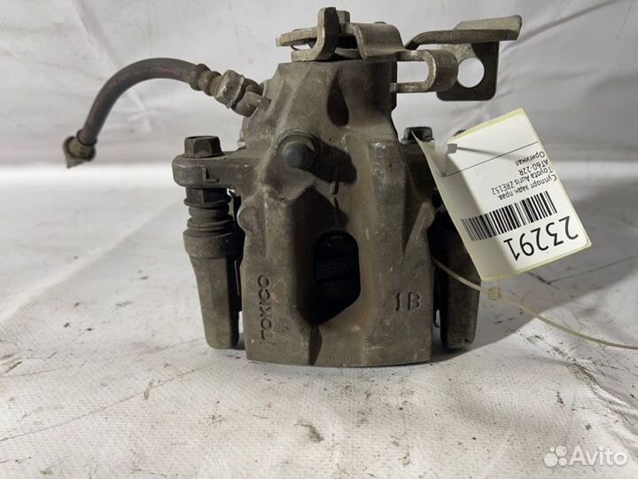 Суппорт задний правый Toyota Auris ZRE152