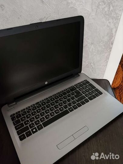 Ноутбук HP 15-ba028ur